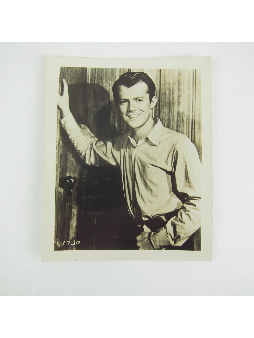 Lon McCallister Photograph 5x4 Hollywood Actor Standing at Door Vintage 1940s